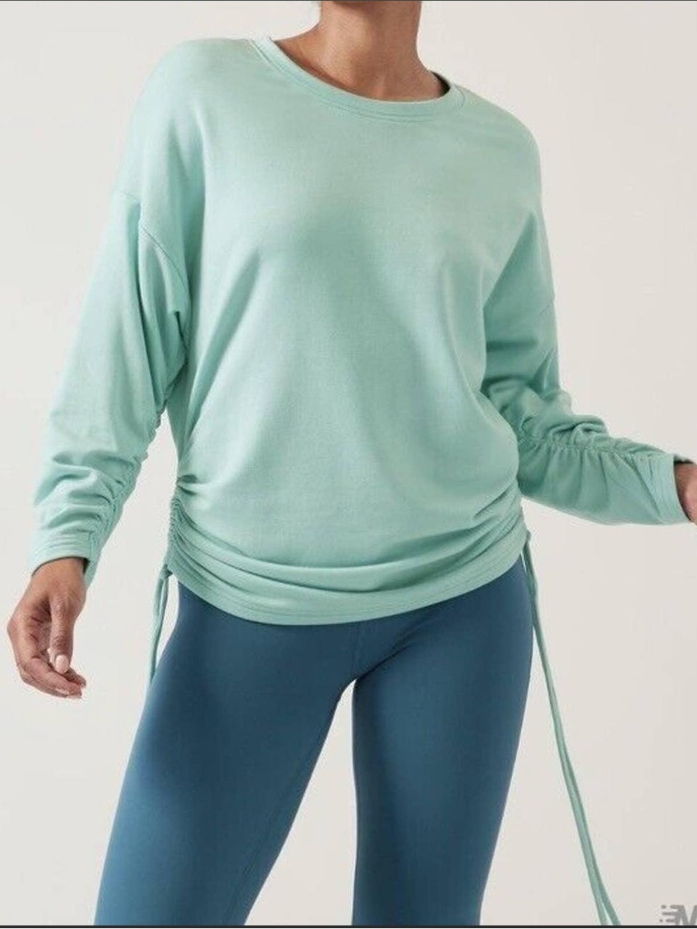 Athleta Lombard Ruched Sides Sweatshirt Mint size small Petite